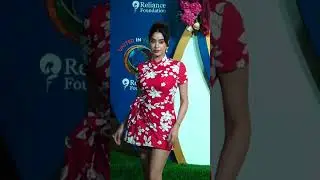 Janhvi Kapoor Looking Hot At Ambani Event#youtubeshorts#shorts#janhvikapoor#ambani#event