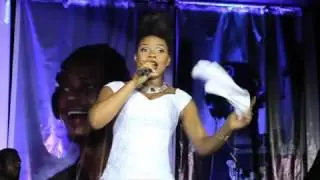 Yemi Alade - Na Gode (Live Performance with Alternate Sound)