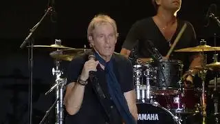 BOLTON LIVE: Michael Bolton - How Can We Be Lovers
