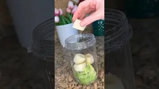 #asmrfood #smoothie #coffee #breakfast #healthyfood #morningroutine #snacks #drinks #foodshorts