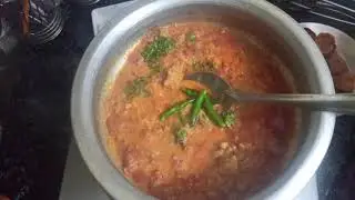 Nawayathi badi aur kheema ka chakna recipe.