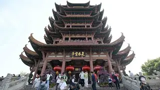 Tourism gets a boost during 8-day holiday in China