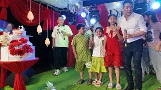 Tiệc nhà chú thứ tư 