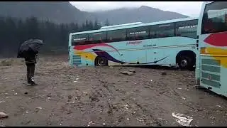 Bus Swept Away IN MANALI || FLASH FLOODS 2018 || MANALI