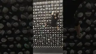 Neon Indoor Dropknee at 45&deg; (7A), 2025.12.13 #bouldering  #kilterboard