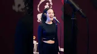 Визитка Виктории Киприяновой, преподавательницы Romantic Sound