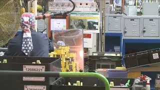 Deadline approaching for contract to expire for UAW workers