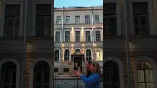 ДЛТ ЦУМ в Петербурге. Малая Конюшенная в теплый вечер