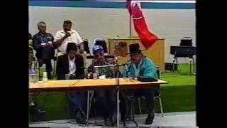 Elder Jim Kâ-nîpitehtew speaking at Elders Gathering in West Bay