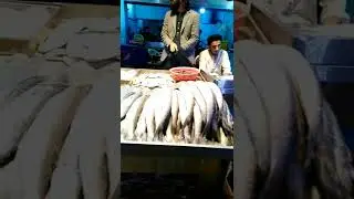 Sea Food In Pakistan | Karachi Fish Market | Wholesale Fish Market Prices | Street Food| #FQ #Short