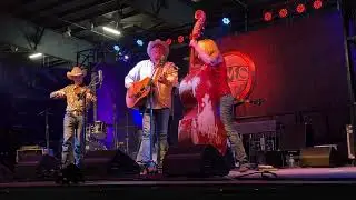 18 year old fiddle player plays meet me out on that mountain with The Florida Bluegrass Express!!!