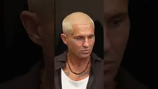 FRYZJERKA POPŁAKAŁA SIĘ PRZY KOLORYZACJI 🥹 | Ostre cięcie #shorts