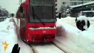 Sarajevo: Tramvaji u snijegu