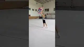 Мои любимый предмет. #спорт#гимнастки#тренировка#тренер#гимнастка#лента#обруч#зал#shorts#любимый