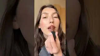 Sarah wears Lip Silk and Lip Liner in Speakeasy 🤎