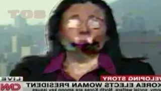 CNN Reporter Glitching / Shapeshifting live?