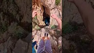 High precision jump with @insta360 Ace Pro 2 #cliffjumping