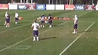 Sebastian Vollmer catches punt