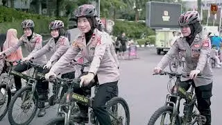 Pengamanan CFD Kab Karawang oleh Polwan Polres Karawang