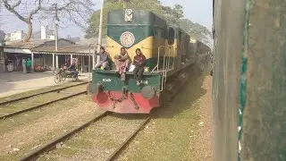 Local দুই ট্রেনের ক্রসিং কুমারখালি স্টেশনে।নকশীকাঁথা মেইল এবং ৫০৭ লোকাল।@KhulnarRailphot