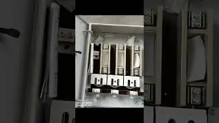 3 Phase Change over switch. 100A 415V power supply.