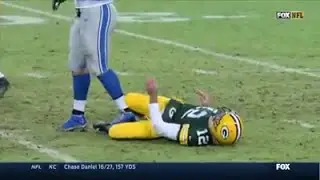 Ndamukong Suh Intentionally Step On Aaron Rodgers' Ankle