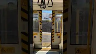 Queensland Rail Refurbished IMU 160 Doors Closing #train #shorts