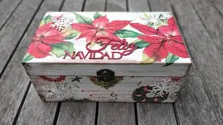 Caja de madera decorada con falso decapado y decoupage para Navidad