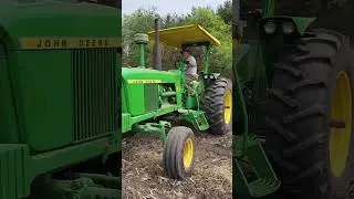 John Deere 4020 powershift plowing #deere #vintagefarming