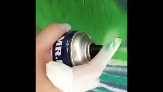 Graffiti - Spray Green Color