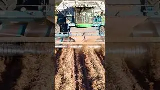 Picking peanuts with the Self propelled peanut picker #johndeere #peanuts #agriculture  #drone