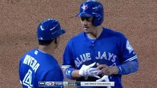 TOR@ARI: Barney legs out a two-run triple to center