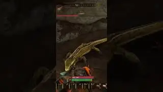 VESPA VS LAGARTO EM SMALLAND: SURVIVAL THE WILDS (PS5 GAMEPLAY) #Shorts #smalland