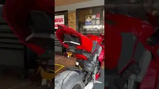 Replacing R&G Tail Tidy with New Rage Cycles Fender Eliminator on this Ducati Panigale V4!