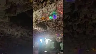 В этом баре🍻 на стенах висят деньги 💸💸