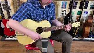 1940s Harmony H928 Stella parlor guitar