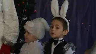 Новорічне свято - Носик для Сніговика (молодша)