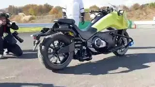Honda's unveiled a self-balancing motorcycle in Japan