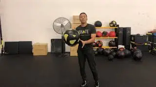 Kneeling overhead throw