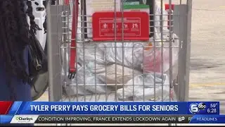 Tyler Perry buys pays for seniors&rsquo; groceries during senior hour at Kroger, Winn-Dixie stores