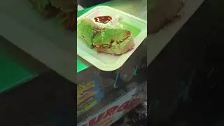 Tasting Saudabad Chowrangi Ideal Burger 🍔 ..#food #foodlover #vlogging #youtubeshorts
