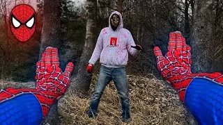 SPIDER-MAN VS ANGRY MOMO | Parkour POV Chase