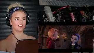 Julie Bjerre l&aelig;gger stemme til Anna i Den Lille Vampyr.