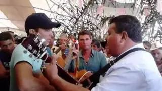 Chegada Folia de Reis em Lambari MG - Mestre Donato