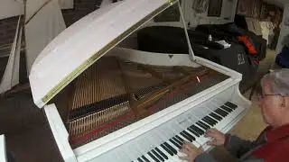 wurlitzer  baby grand  piano   by www.a440pianos.com
