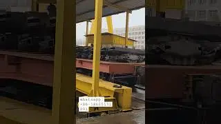 Each rail wagon manufacturer shall install this 'giant' rail wagons transfer platform. 😊