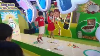 [ALTA MEDIA] INTERACTIVE MOTION DETECTION HOPSCOTCH LED FLOOR (NESTL&Eacute; PROJECT)
