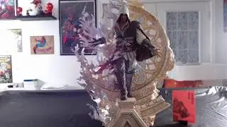 EZIO ANIMUS LEGENDARY STATUE UNBOXING!