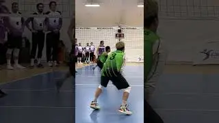 Those first two sets were clean! #coachdonny #elevateyourself #volleyballworld #coachdonny