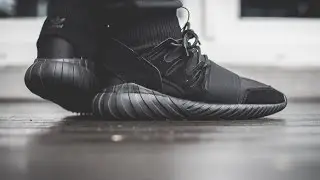 adidas Originals Tubular Doom &ndash; All Black | On Feet